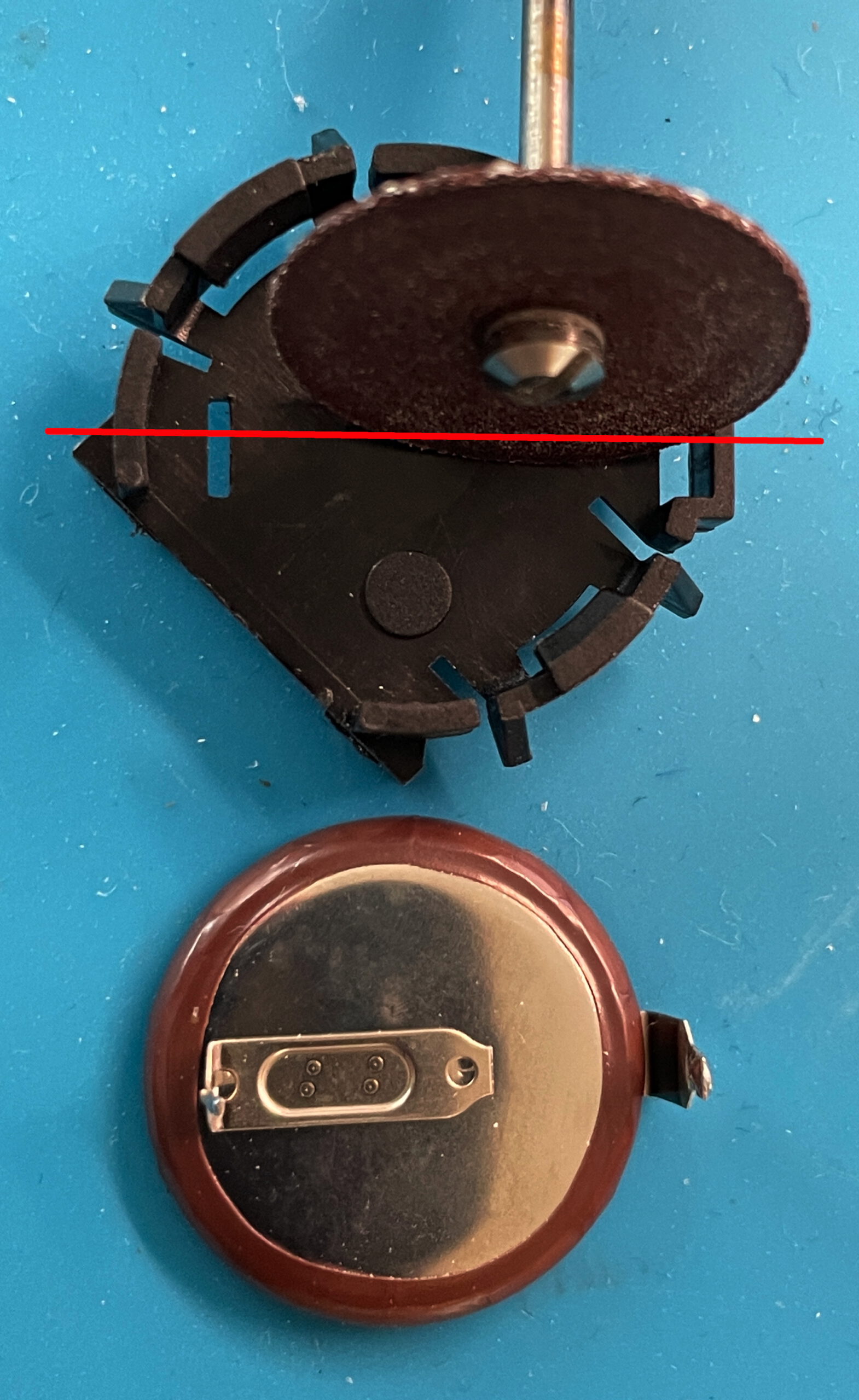Batteriefach auftrennen